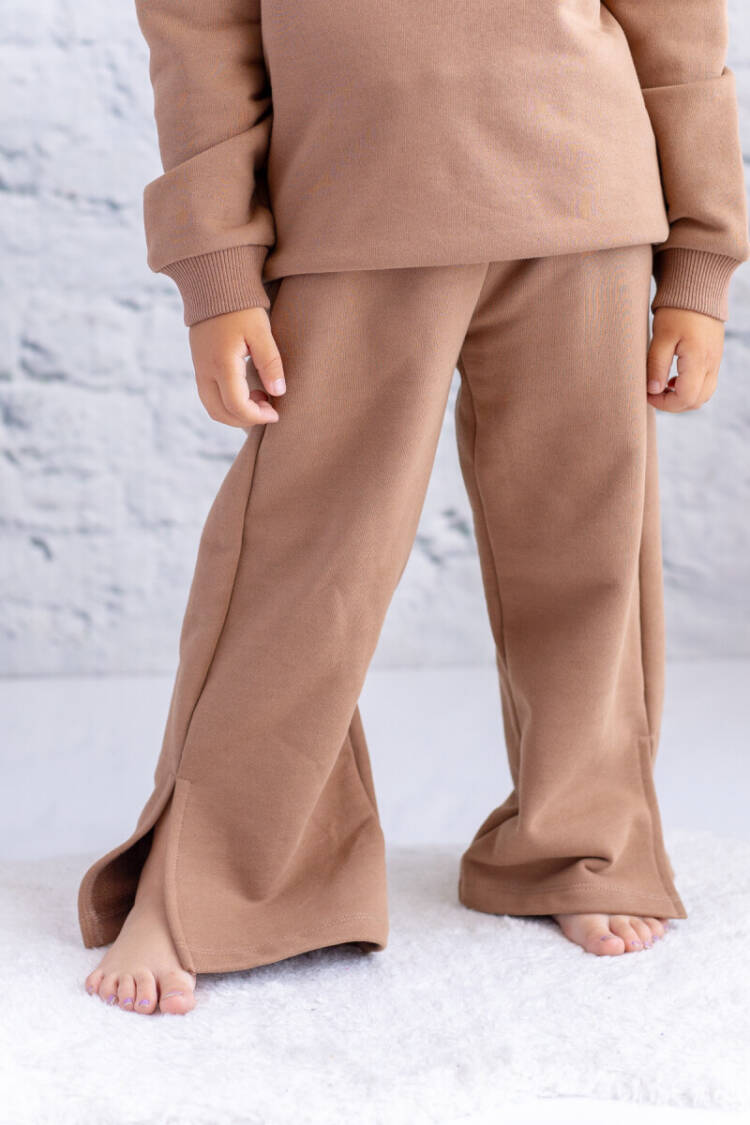 Wholesale Girl's Sweatpants with Slit Detail 1-12Y - Brand: Zeyland - Kids & Baby Clothes Wholesale - Globality Store