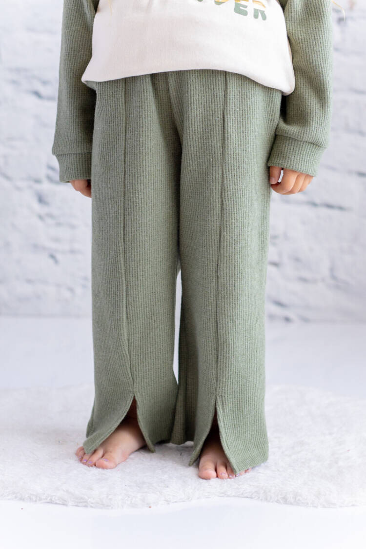 Wholesale Girl's Waffle Fabric Tracksuit Pants With Slit Detail 1-12Y - Brand: Zeyland - Kids & Baby Clothes Wholesale - Globality Store
