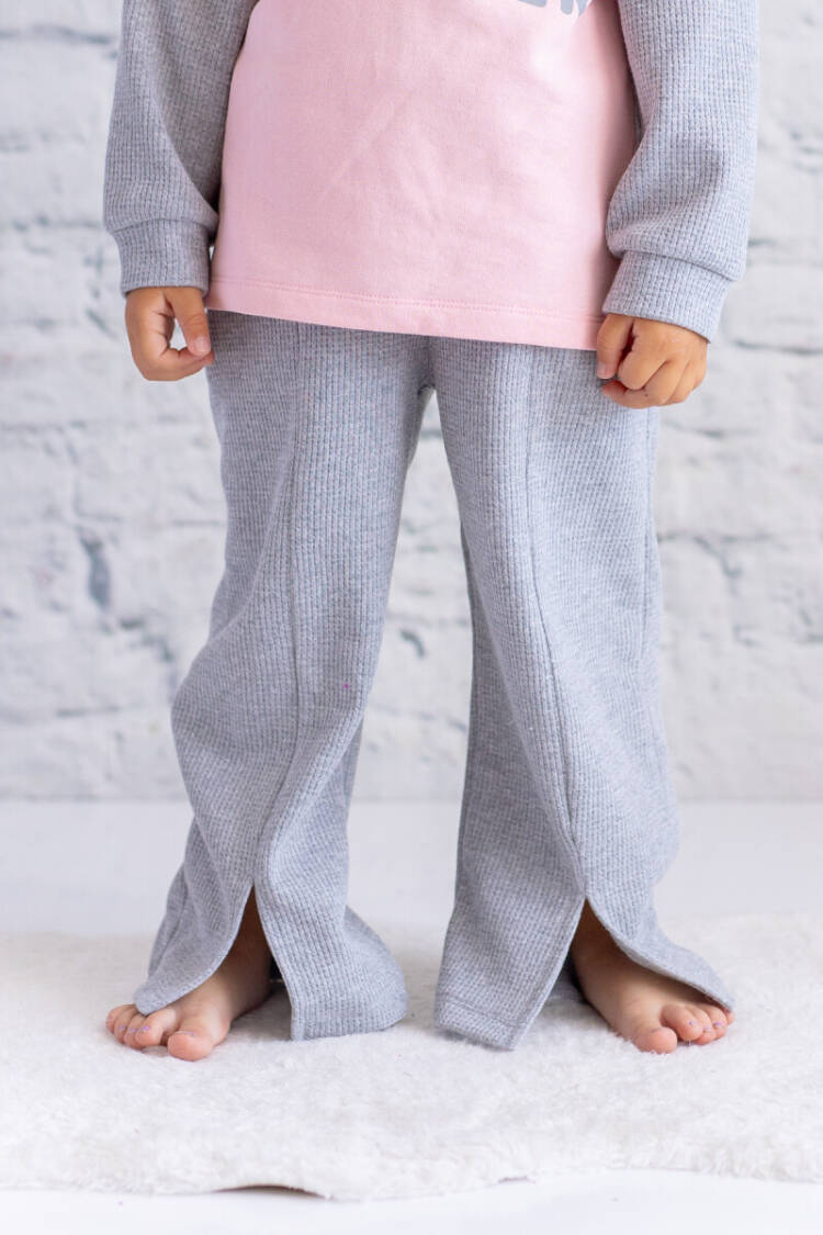 Wholesale Girl's Waffle Fabric Tracksuit Pants With Slit Detail 1-12Y - Brand: Zeyland - Kids & Baby Clothes Wholesale - Globality Store