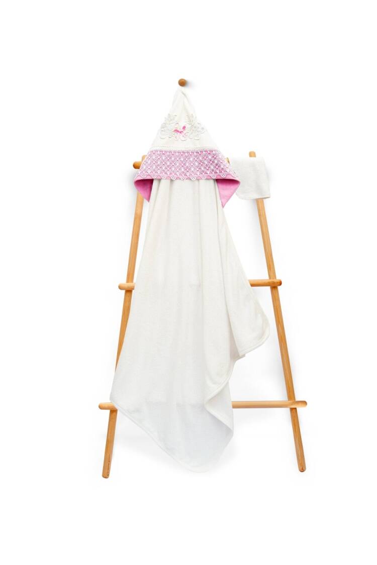 Wholesale Kids Unisex 2-Piece Set with Scrub Mitt and Towel 85x85cm - Brand: Babyline - Kids & Baby Clothes Wholesale - Globality Store