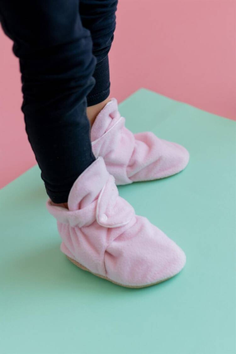 Wholesale Unisex Baby Non-Slip Booties 16-25EU - Brand: Firststep - Kids & Baby Clothes Wholesale - Globality Store