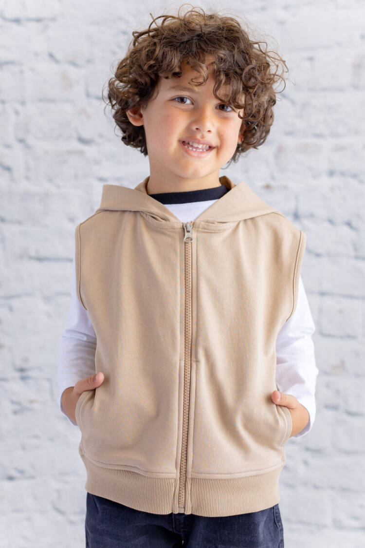Wholesale Unisex Kids Basic Hooded Vest 1-12Y - Brand: Zeyland - Kids & Baby Clothes Wholesale - Globality Store