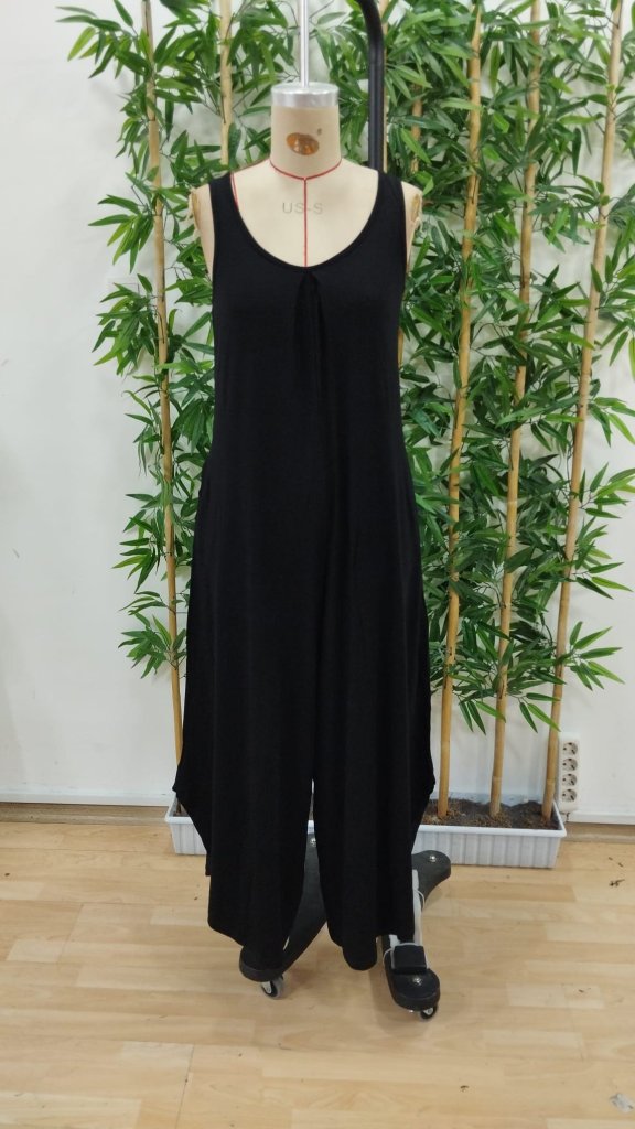 Women's Strappy Long Viscose Jumpsuit With Round Neck Pockets