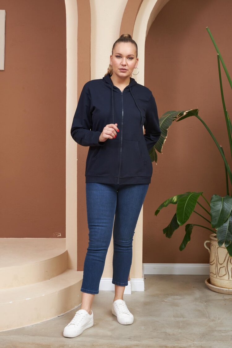 Sweatshirt With Hooded Neck - Casual & Sport