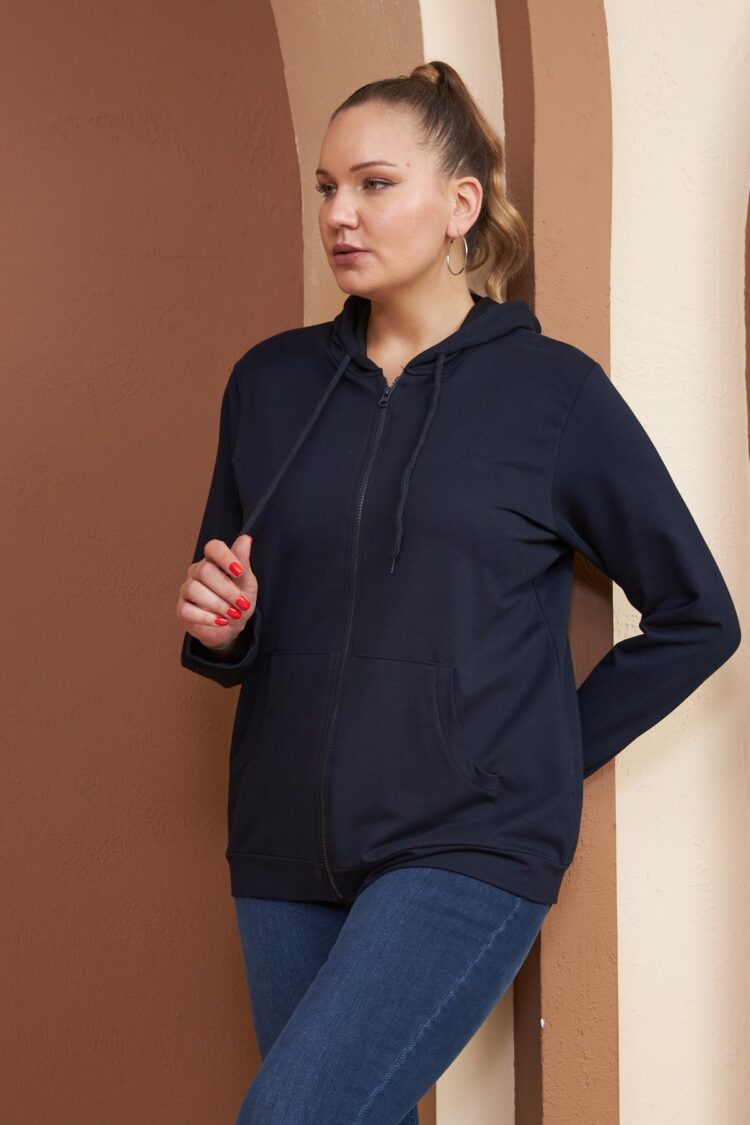 Sweatshirt With Hooded Neck - Casual & Sport