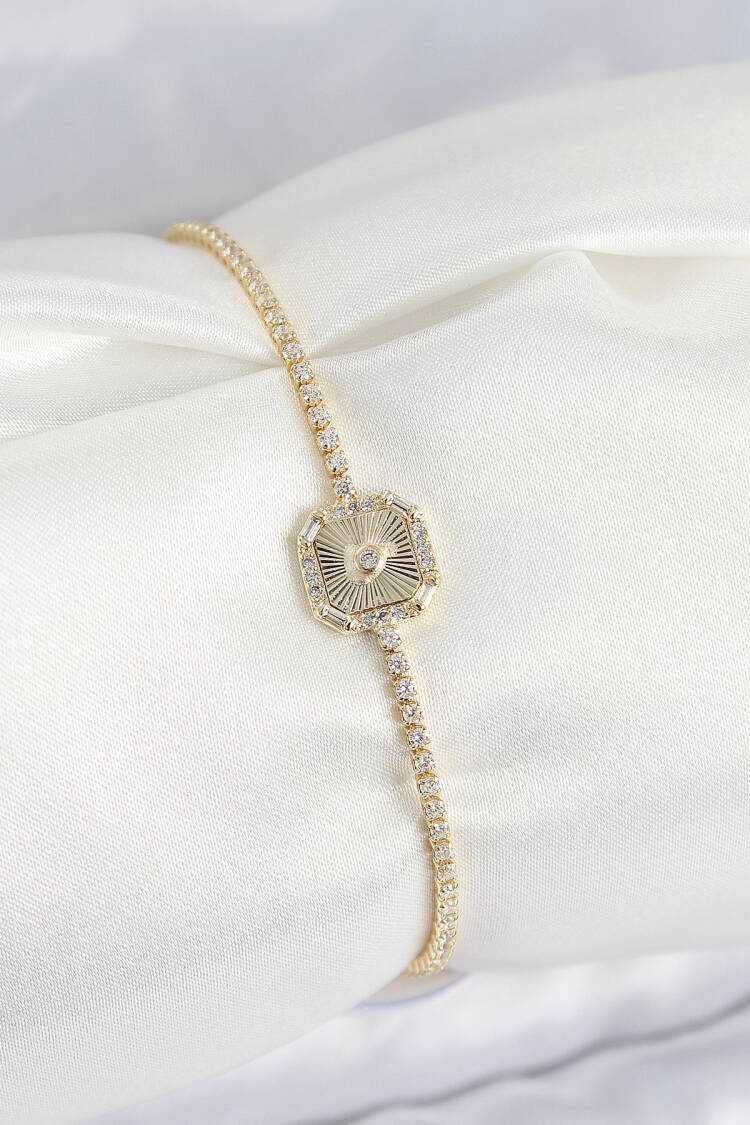 Brass Zircon Stone Square Pattern Gold Color Women's Bracelet - Brand: Ebijuteri - Women & Kids, Baby Clothes Wholesale - Globality Store