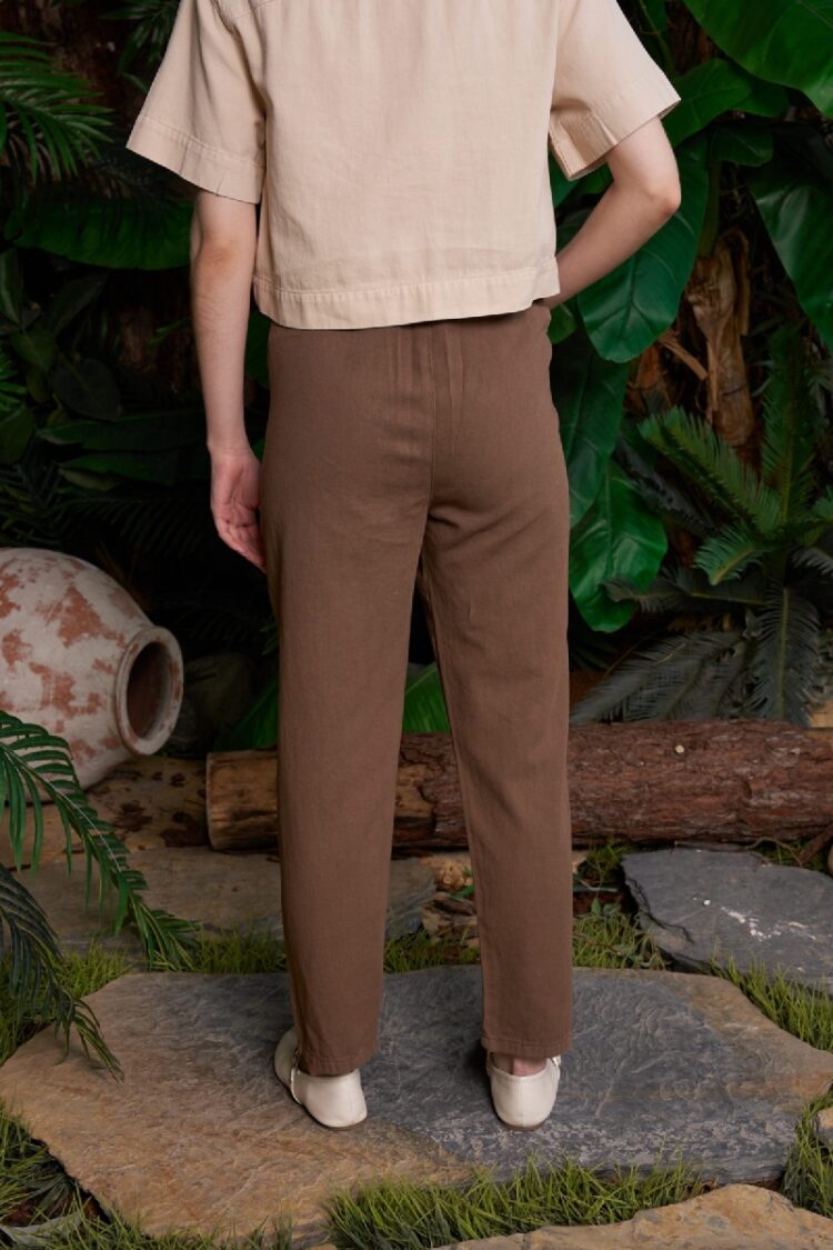 Tapered/Carrot Pants With High Waist