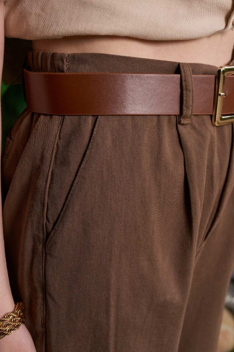 Tapered/Carrot Pants With High Waist
