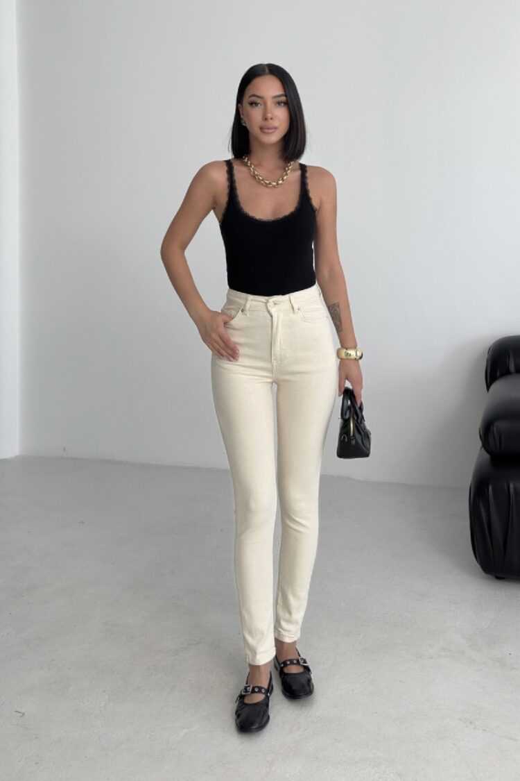 Beige Mom Jeans With High Waist Skinny Leg