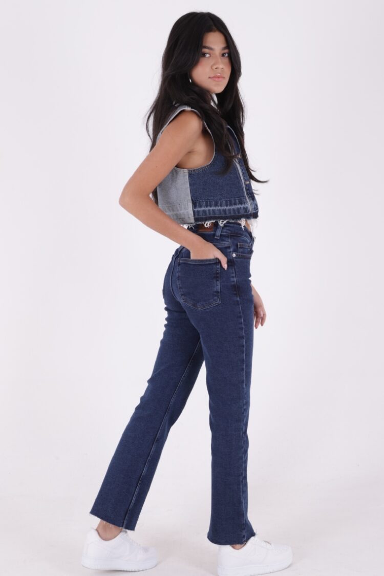 Mom Jeans With High Waist And Straight Leg