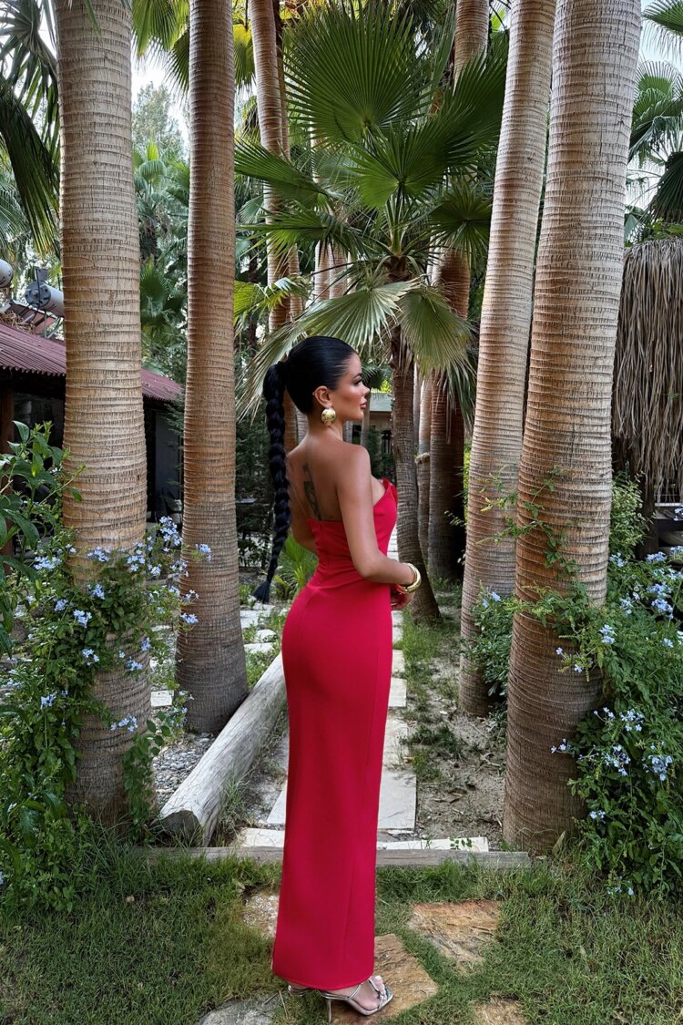 Glamorous Bodycon Dress With Sweetheart Neck