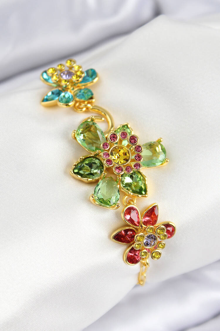 Vip Brass Zircon Stone Flower Pattern Gold Color Women's Bracelet - Brand: Ebijuteri - Women & Kids, Baby Clothes Wholesale - Globality Store