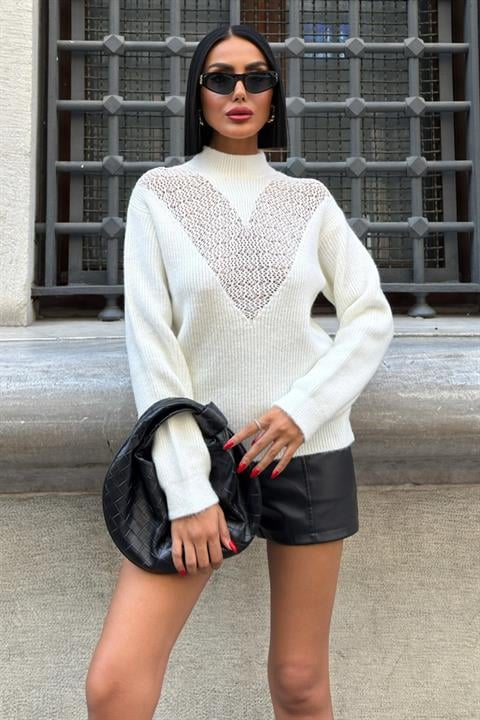 White Sweater With High Neck And Long Sleeves