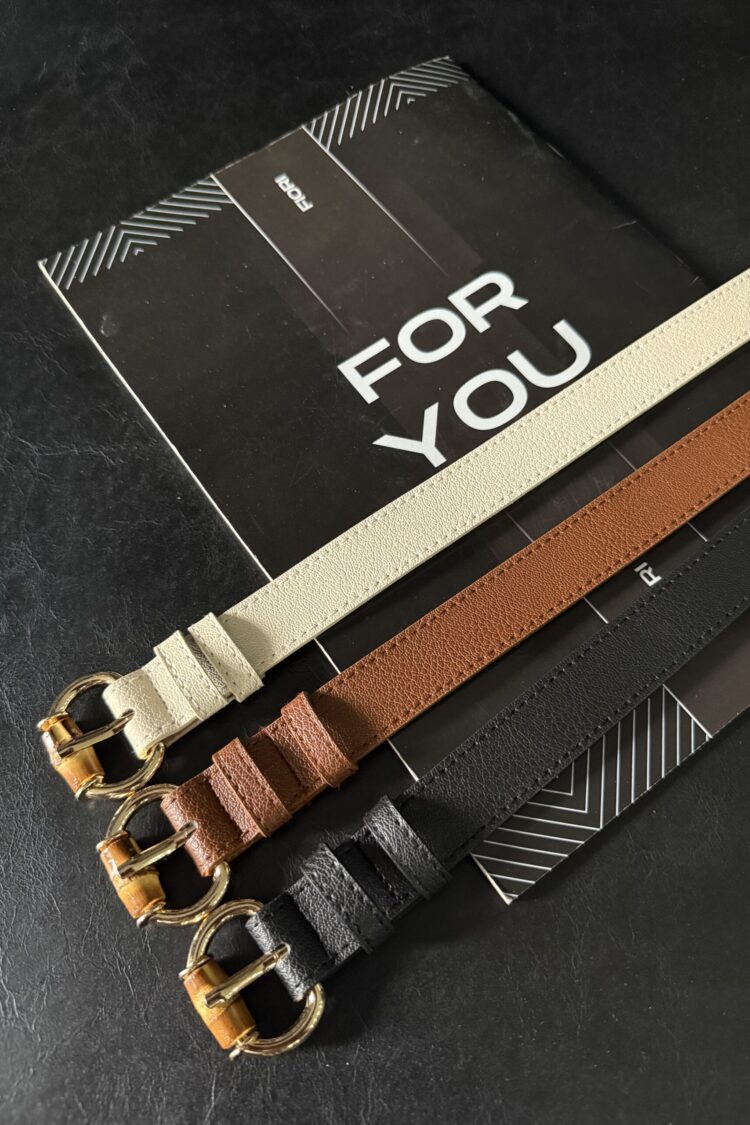 Women's Belt With Oval Buckle
