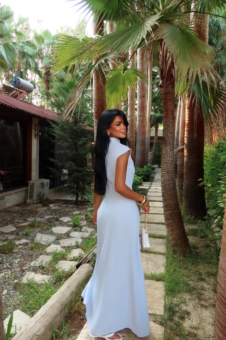 Elegant White Sheath Dress With Cap Sleeves