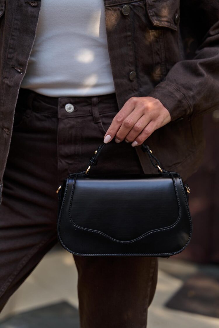 Cross Strap Hand and Shoulder Bag with Lid Black