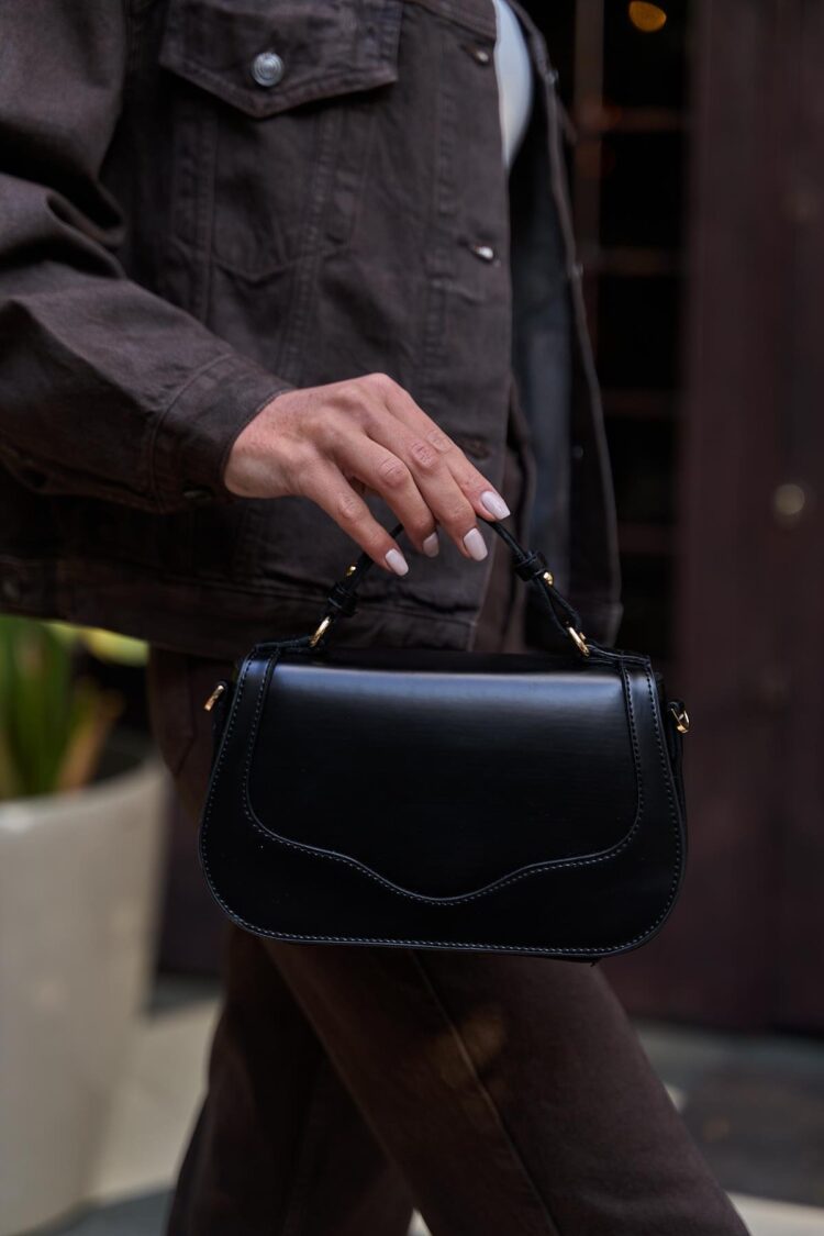 Cross Strap Hand and Shoulder Bag with Lid Black
