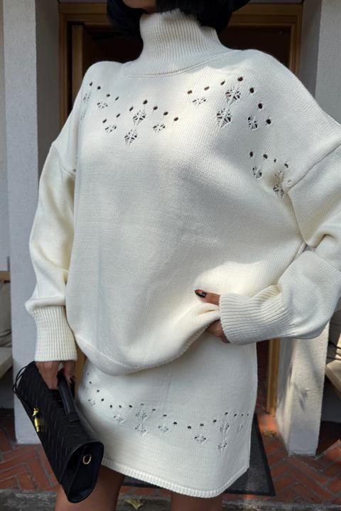 White Elegant Oversized Fit Set