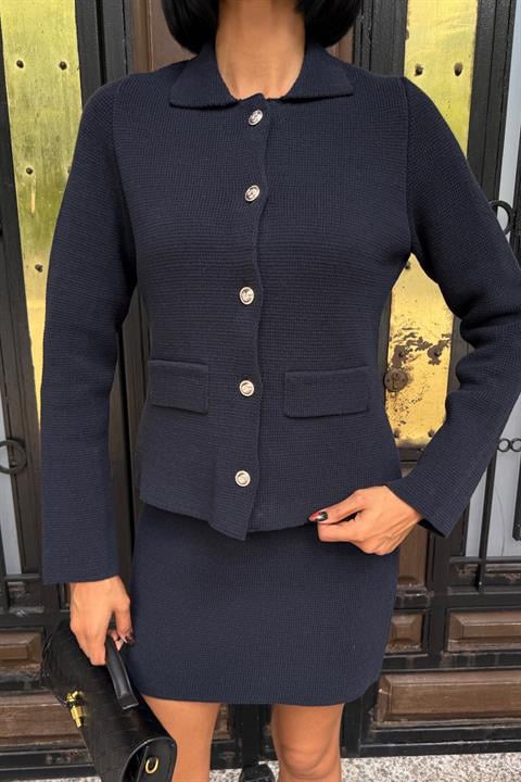 Formal Elegant Set