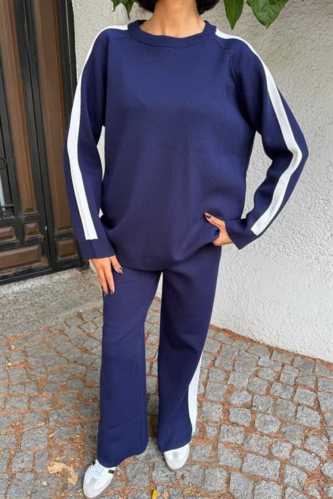 Casual Sporty Set With Bootcut Pants