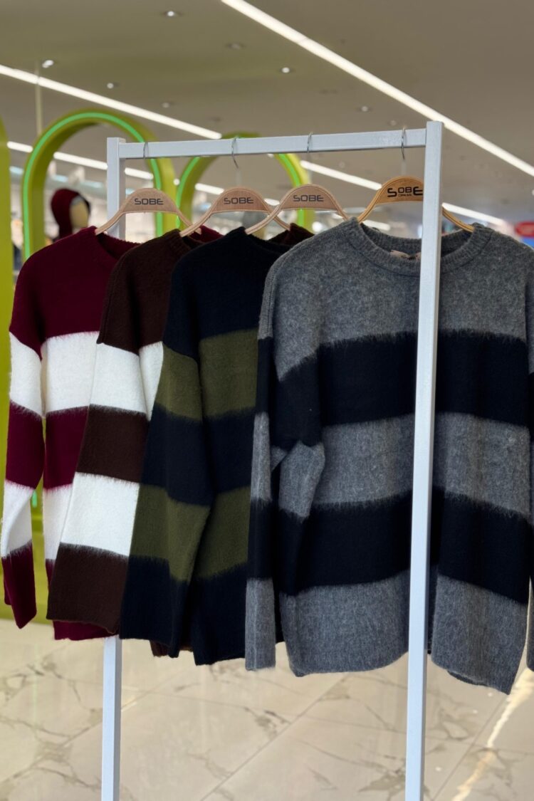Black Sweater Oversized Color Block Casual