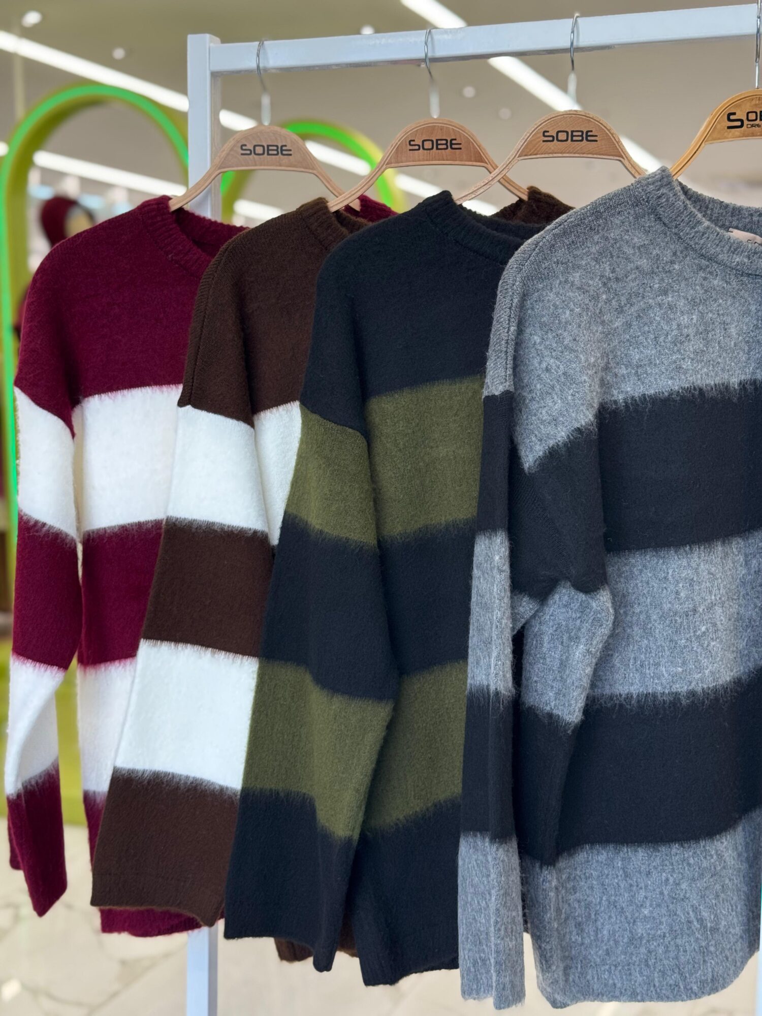 Black Sweater Oversized Color Block Casual - Brand: Sobe Istanbul - Women & Kids, Baby Clothes Wholesale - Globality Store