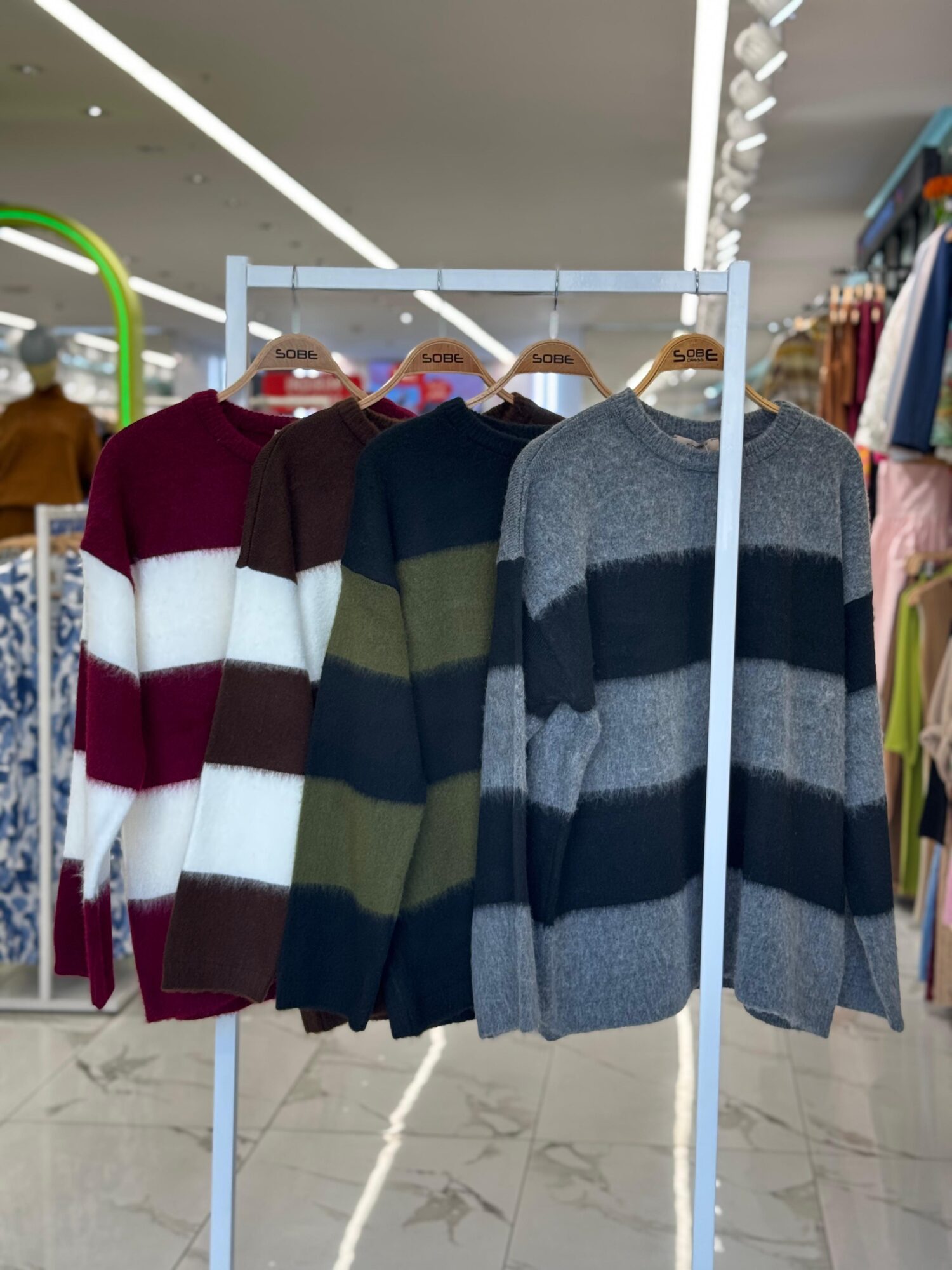 Black Sweater Oversized Color Block Casual - Brand: Sobe Istanbul - Women & Kids, Baby Clothes Wholesale - Globality Store