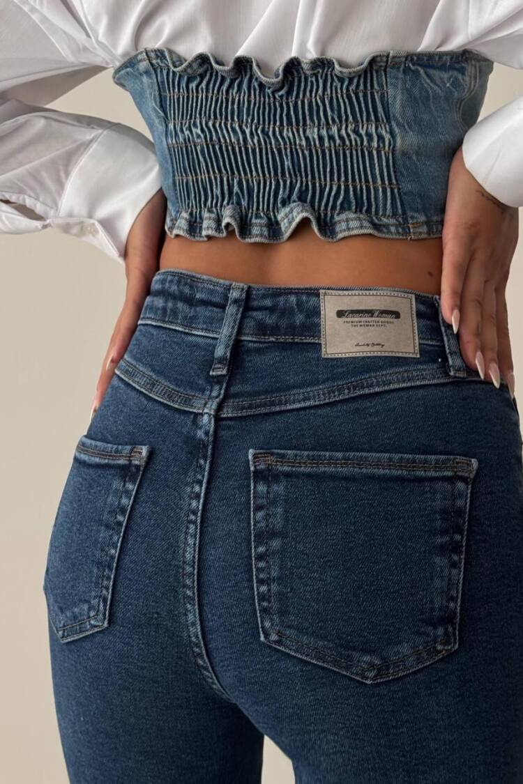Mia DarkJeans