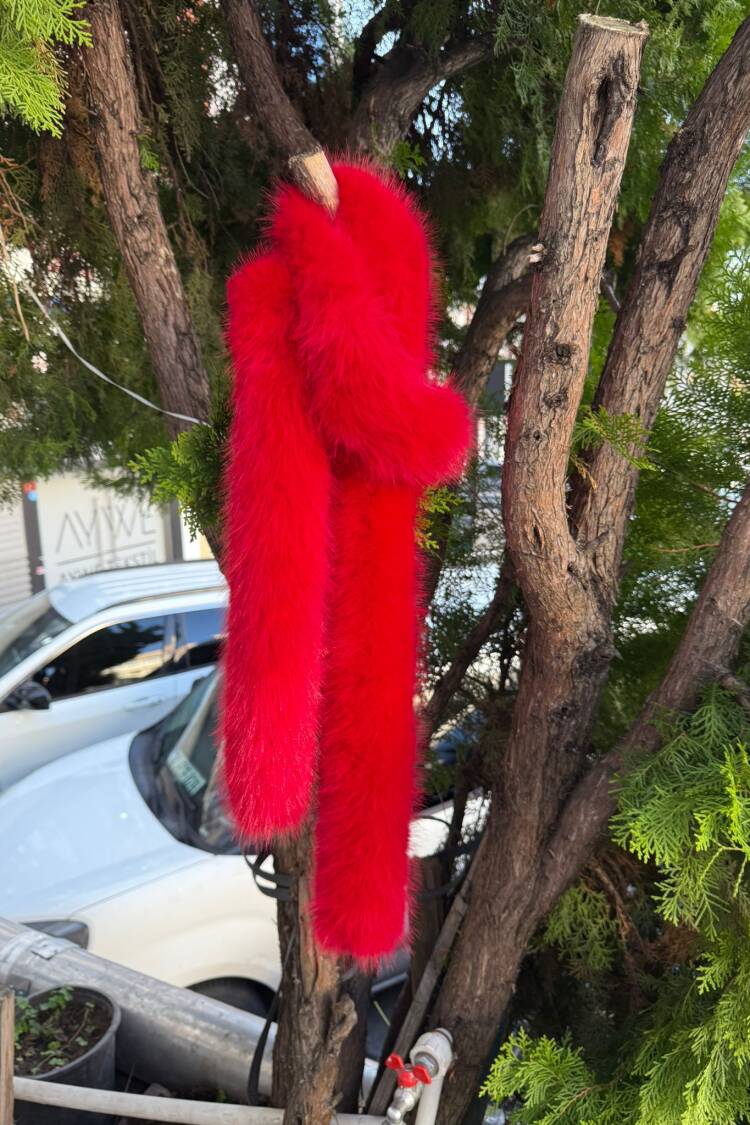 Mango Fabric Long Fur Lanyard