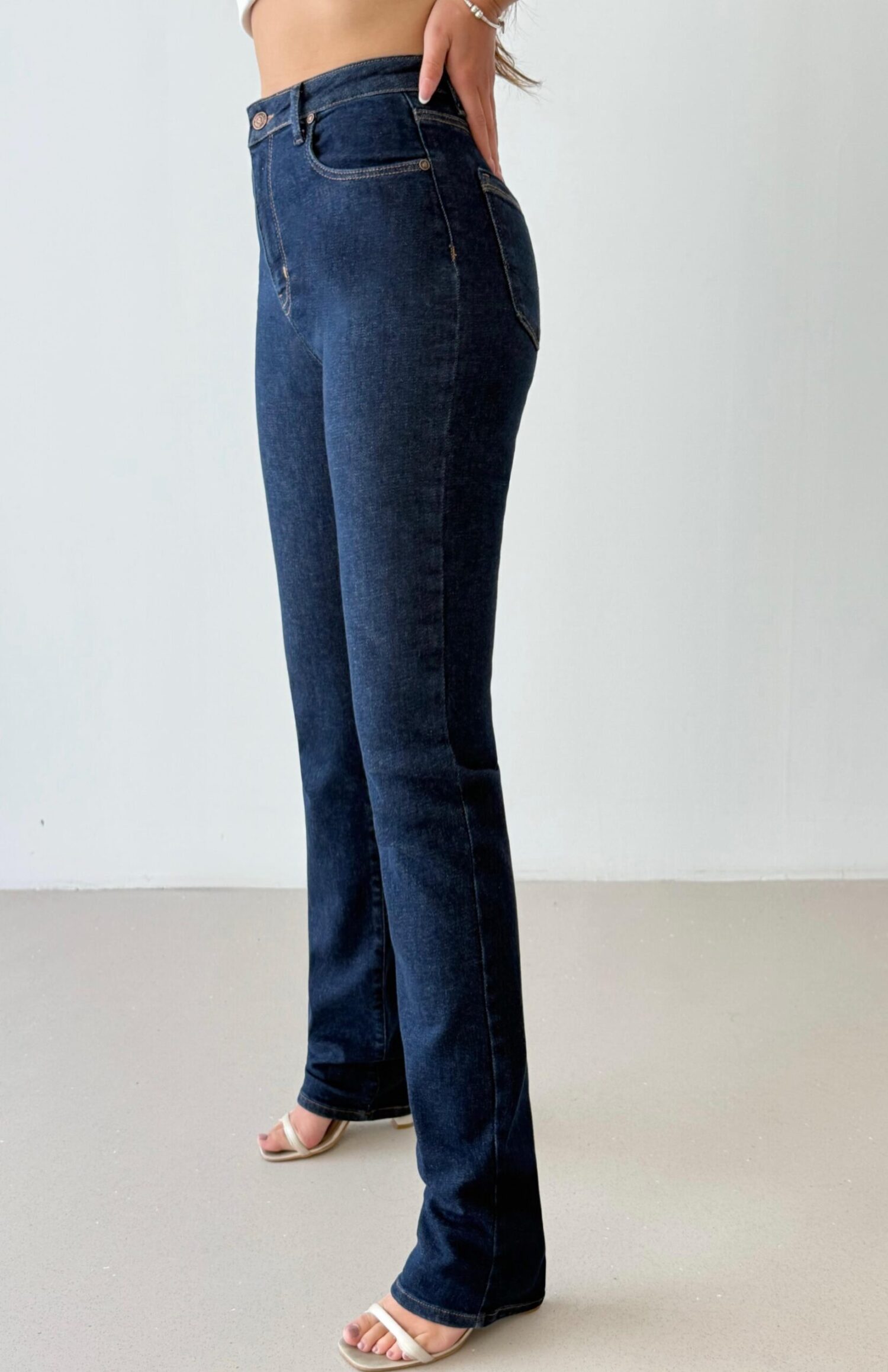 Blue High Waist Mom Jeans With Straight Leg - Brand: LACARINO - Women & Kids, Baby Clothes Wholesale - Globality Store