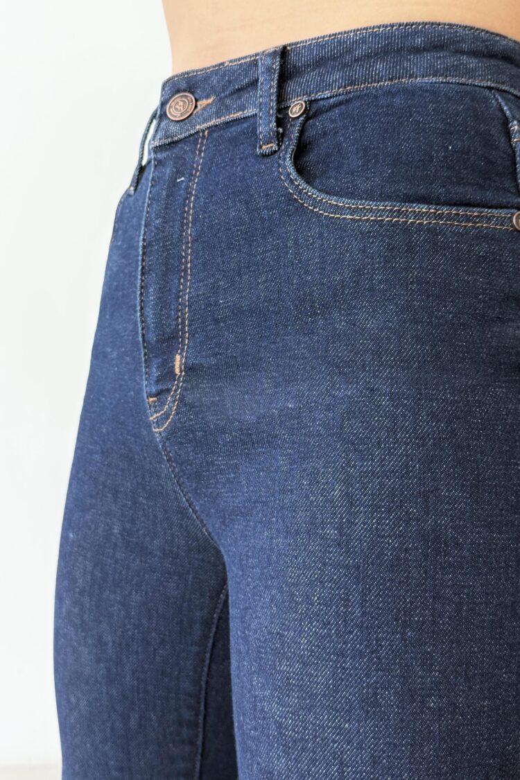 Blue High Waist Mom Jeans With Straight Leg