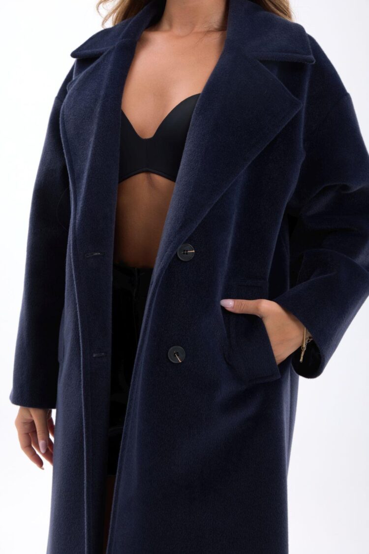 Elegant Single-Breasted Coat