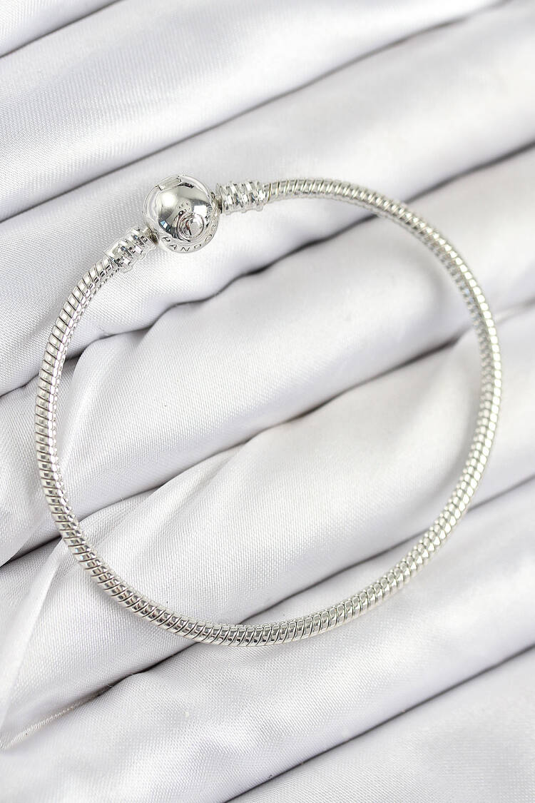 Brass Charm Heel Pattern Silver Color Women's Bracelet - Brand: Ebijuteri - Women & Kids, Baby Clothes Wholesale - Globality Store