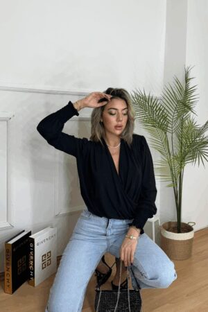 Elegant Black Blouse With Bishop Sleeves - Brand: Janes - Women & Kids, Baby Clothes Wholesale - Globality Store