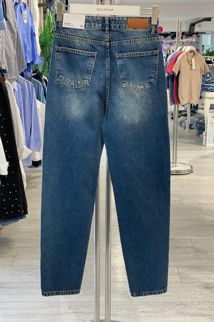 Blue Mom Jeans With Buttoned Closure And Straight Legs