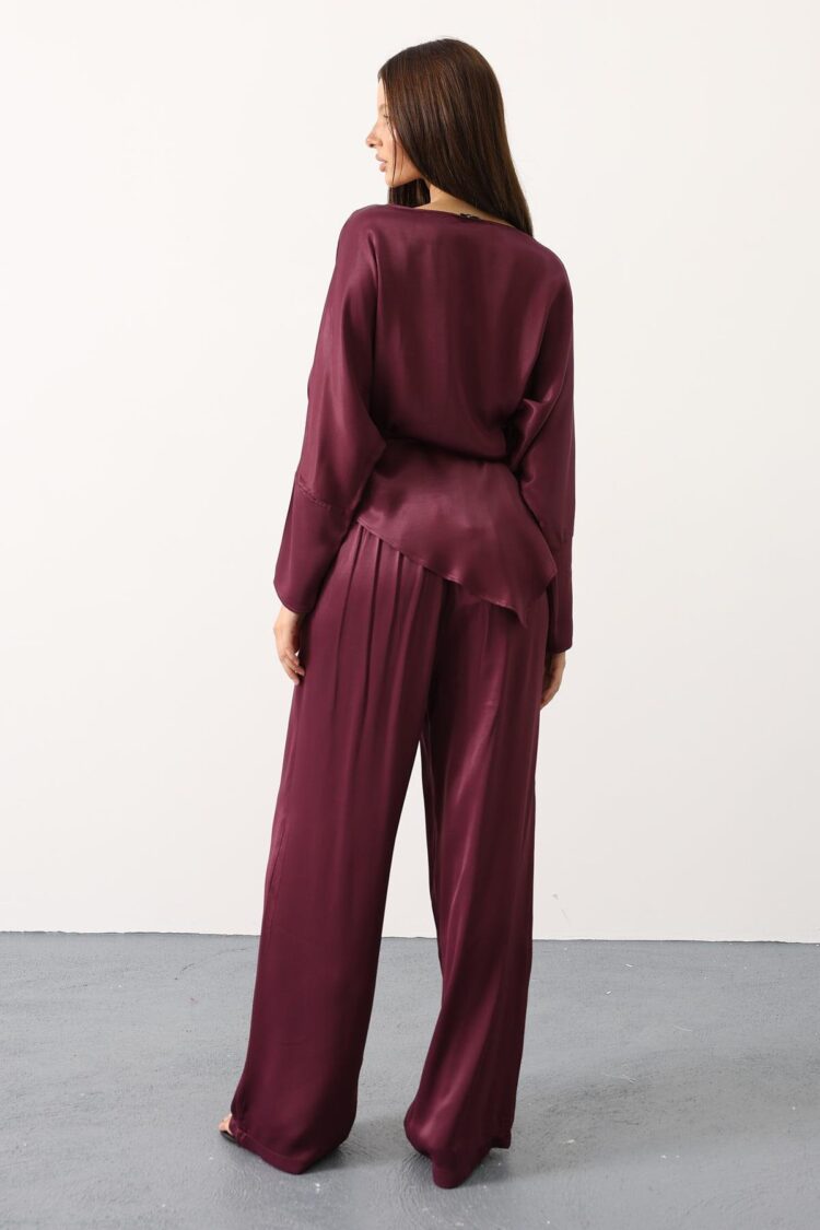 Elegant Claret Red Set