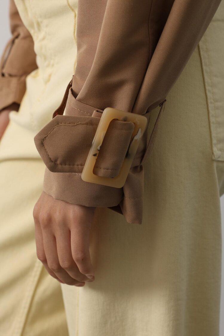 Beige Trenchcoat With Flap Pockets And Notched Collar