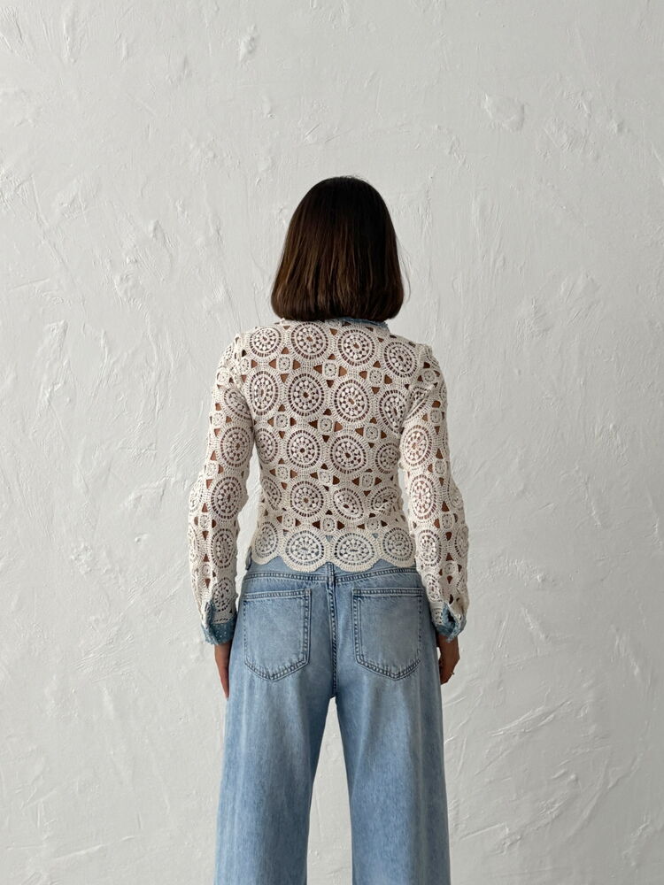 White Boho Slim Fit Blouse With Polo Neck