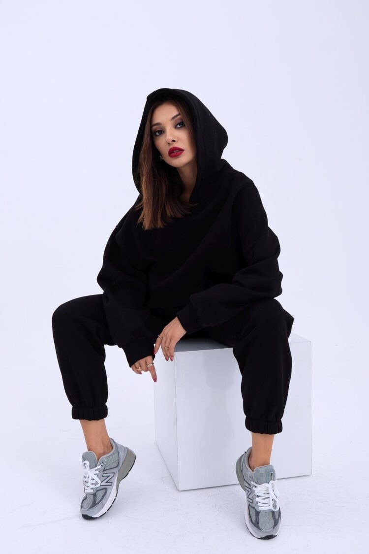 Black Tracksuit With Balloon Jogger Pants