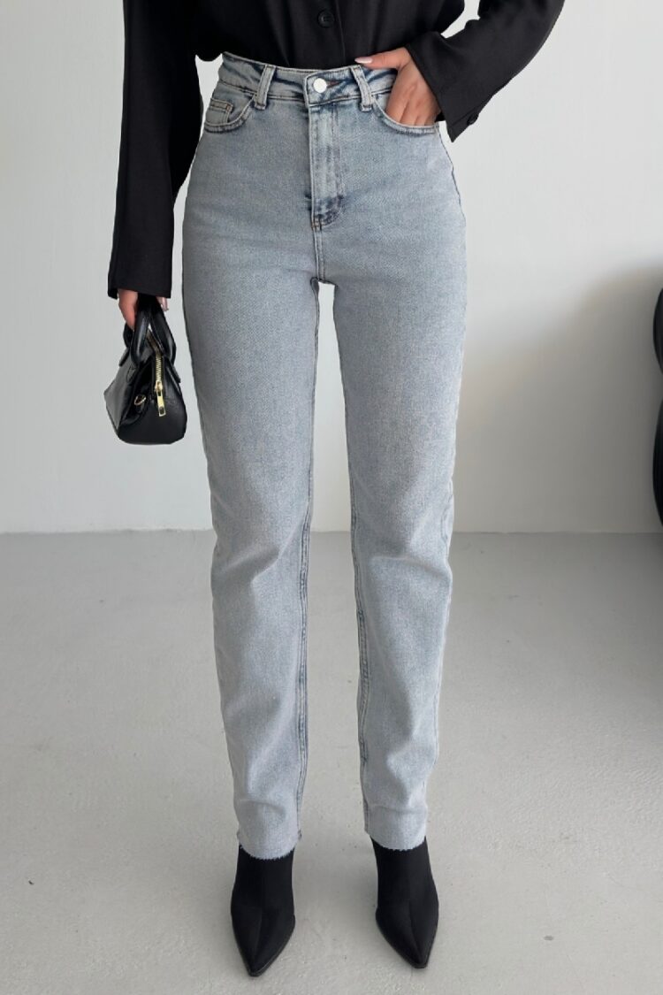 Mom Jeans High Waist Straight Leg Buttoned