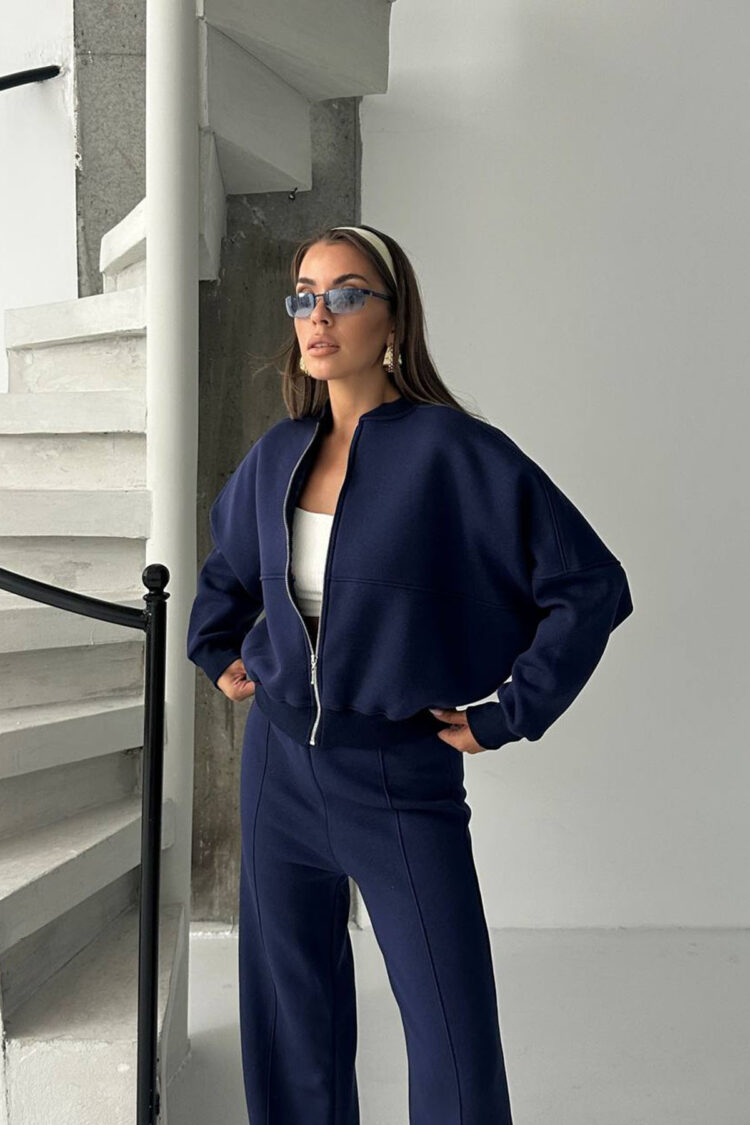 Tracksuit With Oversized Fit & Hooded Neck
