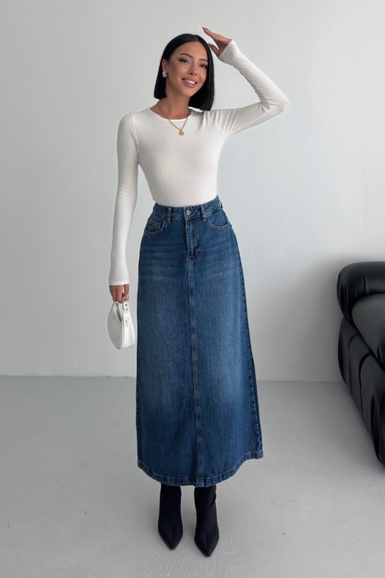 Blue A-Line Maxi Skirt With High Waist And Buttoned Closure