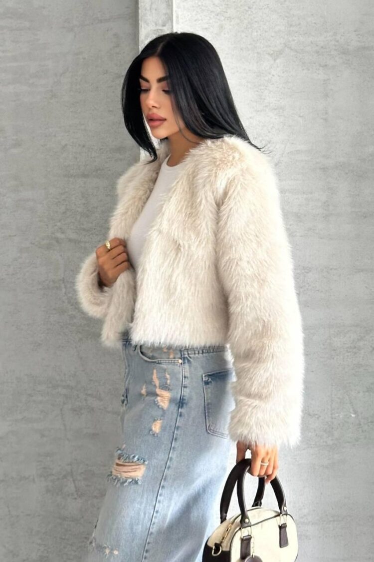 Elegant Beige Fur Jacket