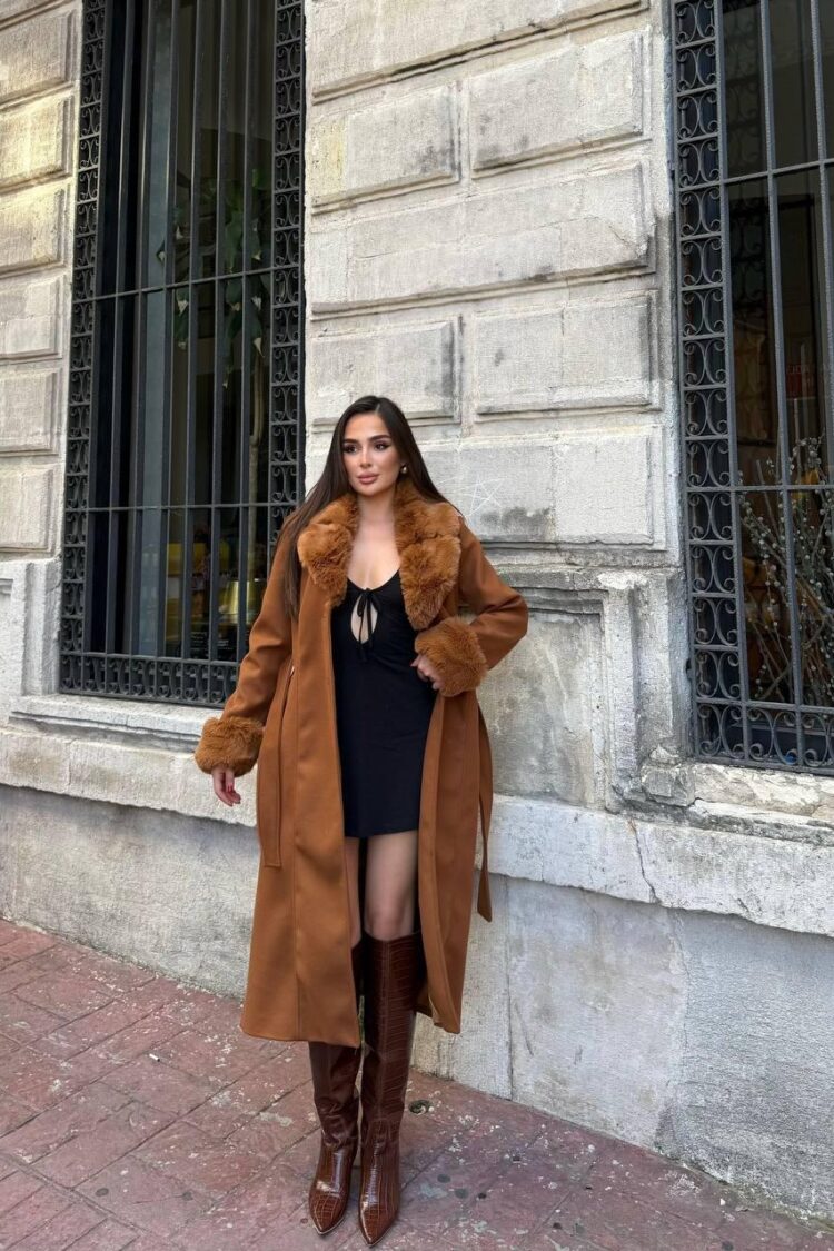 Elegant Single-Breasted Slim Fit Coat