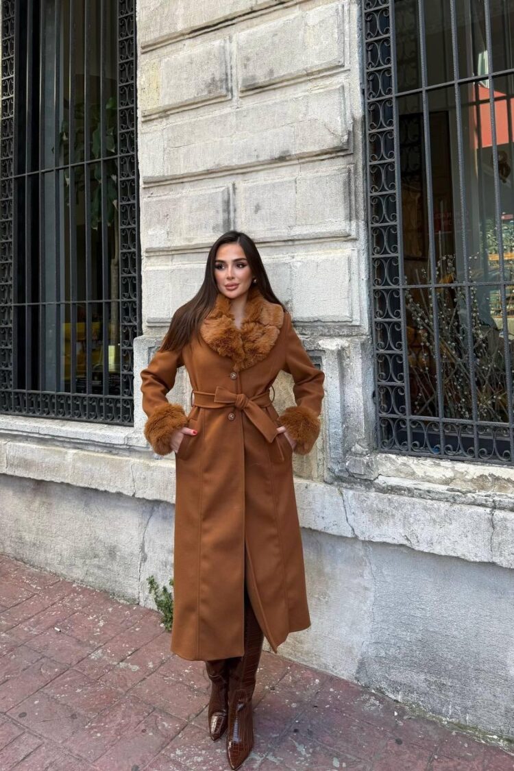 Elegant Single-Breasted Slim Fit Coat
