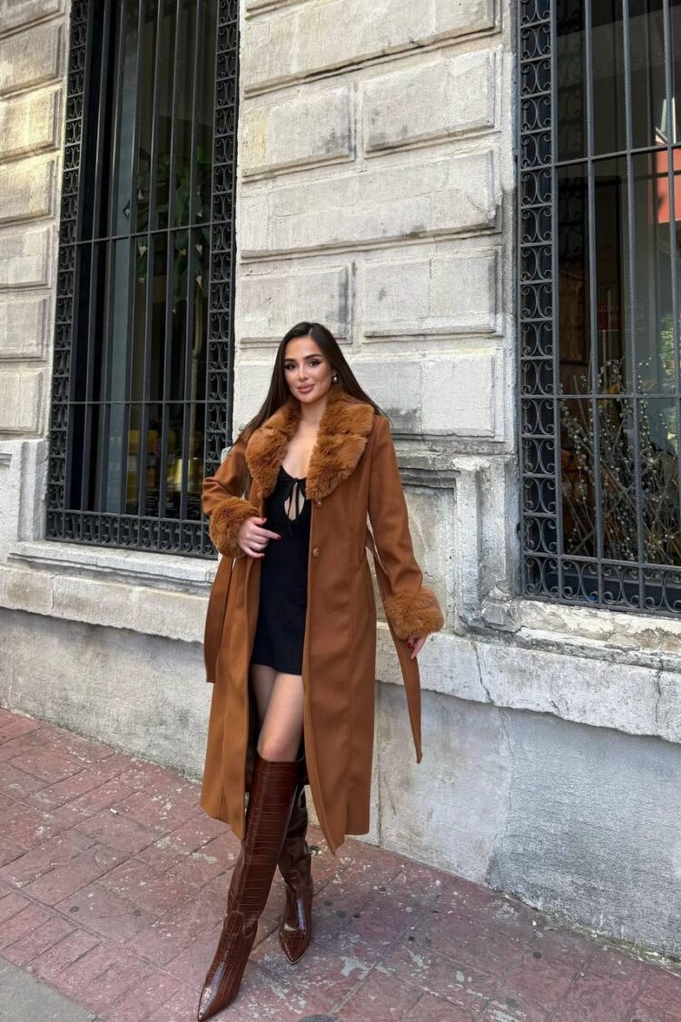 Elegant Single-Breasted Slim Fit Coat