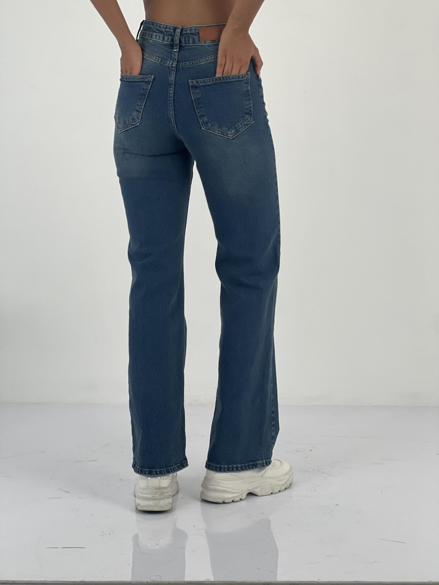 Mom Jeans With High Waist And Buttoned Closure - Brand: MISS POEM - Women & Kids, Baby Clothes Wholesale - Globality Store