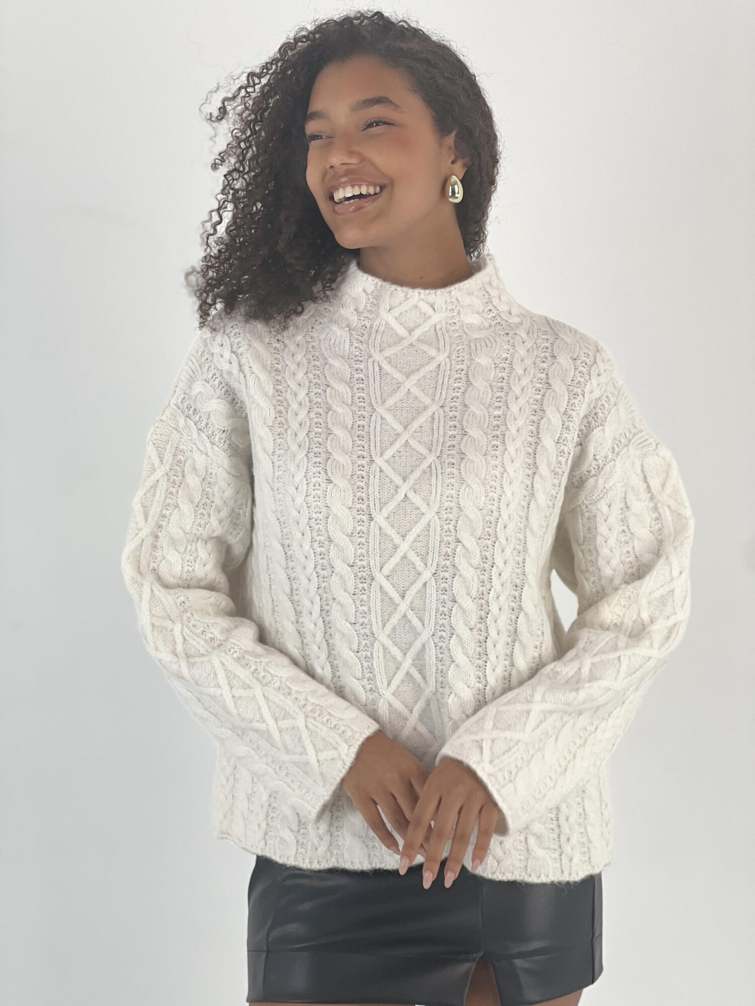 White Sweater High Neck Long Sleeve Casual Retro - Brand: MISS POEM - Women & Kids, Baby Clothes Wholesale - Globality Store