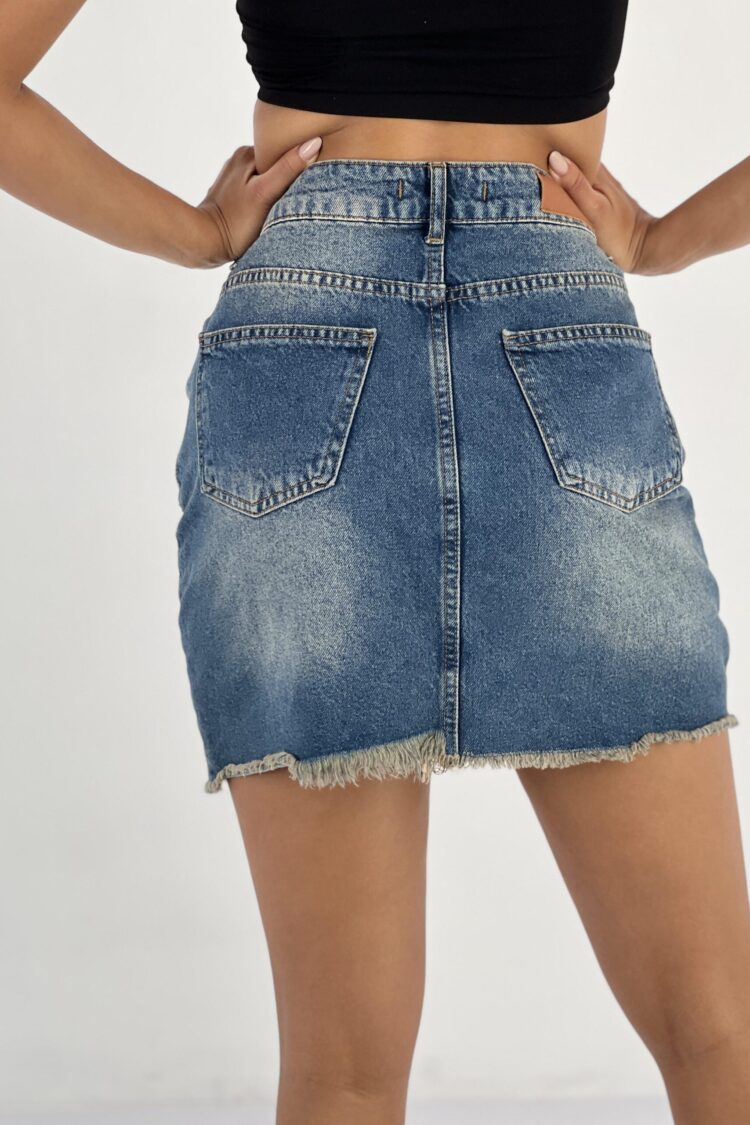 Casual A-Line Mini Skirt With Buttoned Closure