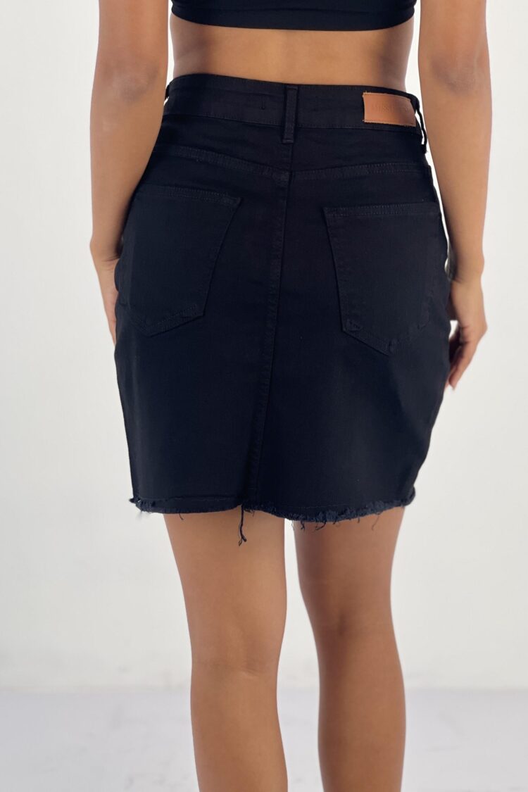 Bodycon Mini Skirt With Buttoned Closure